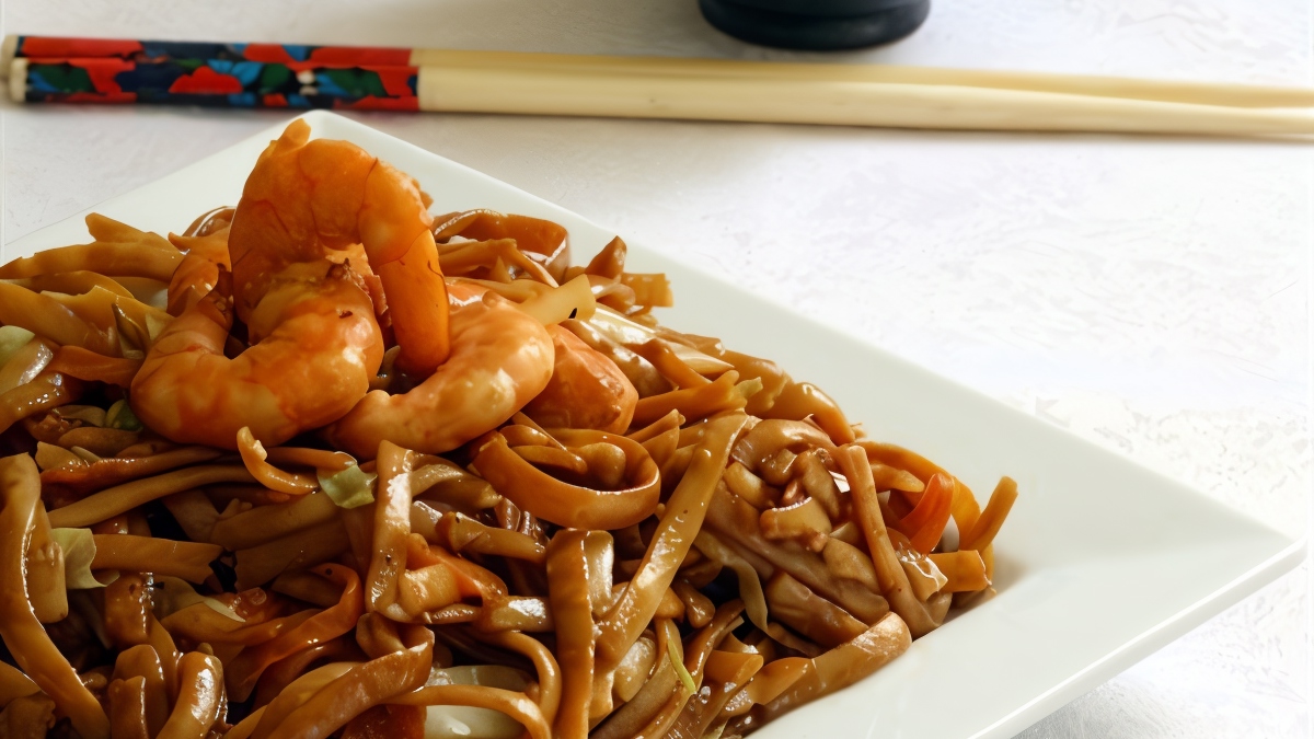 5 самых вкусных рецептов лапши в сковороде wok