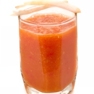 Апельсиново-ягодный напиток с имбирем