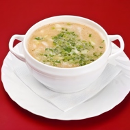 Быстрый сырный суп с вермишелью и зеленью