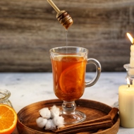 Чай с имбирем, цитрусом, медом и корицей