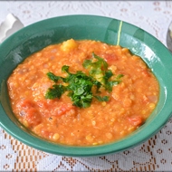 Чечевичный суп с помидорами