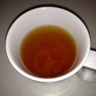 Черный чай с шафраном и кумкватом
