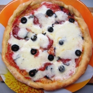 Дрожжевое тесто для пиццы со сливочным маслом
