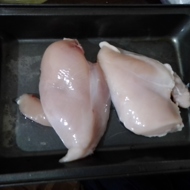 Филе куриной грудки в панировке из рисовой муки и чипсов
