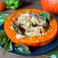 Горшочки из тыквы с курицей