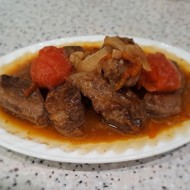 Говяжья вырезка на сковороде