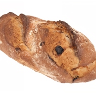 Хлеб с изюмом, лесными орехами и шалотом