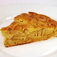 Яблочный пирог с медом и корицей