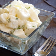 Картофельный салат с яйцами и горчичной заправкой