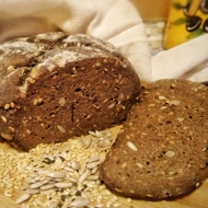 Кето-хлеб из льняной муки с семечками