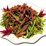 Китайский салат из языка с огурцами
