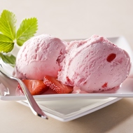 Клубничное йогуртовое мороженое