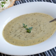 Крем-суп из цветной капусты с сыром «Стилтон»