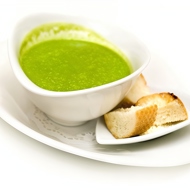 Крем-суп из лука-порей и сельдерея с жареными крутонами