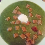 Крем-суп из шпината и брокколи
