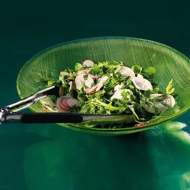 Кресс-салат, руккола и мизуна с редисом, дайконом и сметанной заправкой