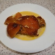 Курица с яблоками в духовке