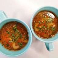 Куриный суп с сельдереем и морковью