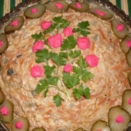 Куриный салат с фасолью и грецкими орехами