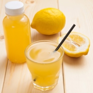Лимонад с имбирем и розмарином