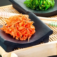 Морковный салат с зеленым луком по-азиатски