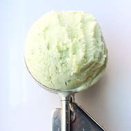 Мороженое с тархуном и оливковым маслом
