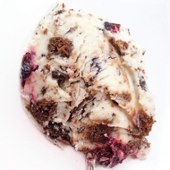 Мороженое со вкусом торта «Черный лес»