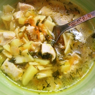 Наваристый куриный суп с макаронами
