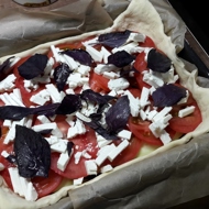 Овощной пирог с баклажанами, помидорами и сыром