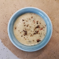 Пикантный сливочно-сырный соус