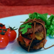 Пикката из телятины с прошутто и обжаренными овощами