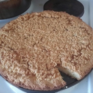 Пирог из песочного теста с вареньем