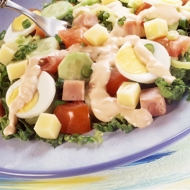 Салат из овощей и яиц
