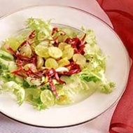 Салат с сельдереем и виноградом