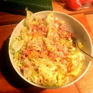 Салат с тунцом и кунжутом