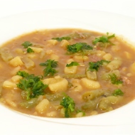 Щавелевый суп с белой фасолью