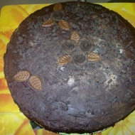 Шоколадный торт с вишней и коньяком