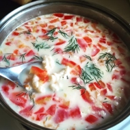 Сырный суп с креветками и болгарским перцем