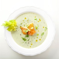 Суп из моцареллы с семгой и зеленью