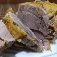 Свиная лопатка в фольге