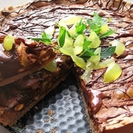 Торт шоколадно-ореховый
