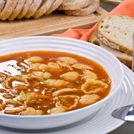 Тосканский суп из фасоли и пасты с розмарином