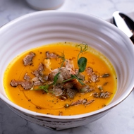 Тыквенный крем-суп с лангустинами и черным трюфелем