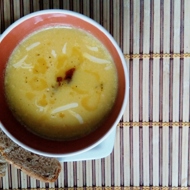 Тыквенный суп с вялеными помидорами
