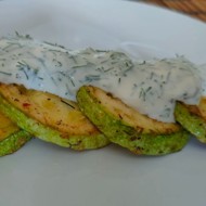 Жареные кабачки со сметанно-чесночным соусом