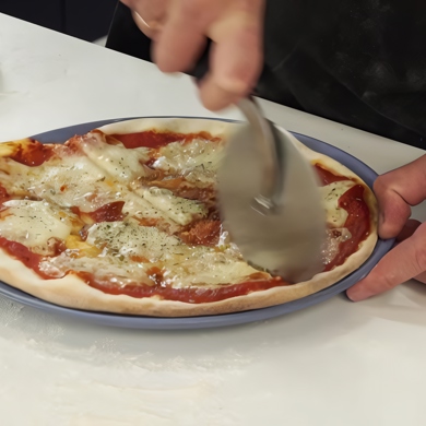 Итальянская пицца Маргарита — пошаговый рецепт с фото