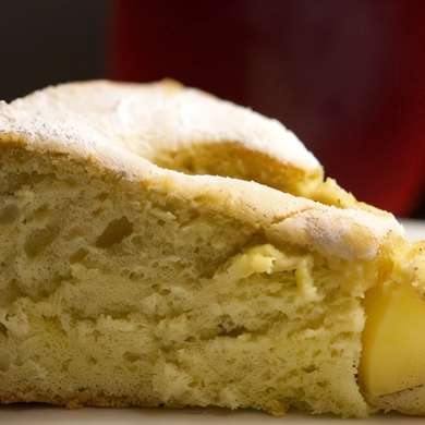 Яблочный пирог на скорую руку: все смешал — и в духовку, тает во рту