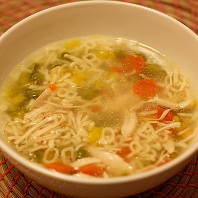 Куриный суп с лапшой по-восточному - Кулинарные рецепты | МакСтори