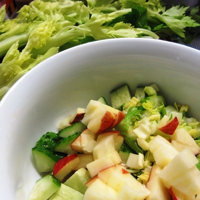 Салаты с сельдереем – 10 вкусных рецептов приготовления с пошаговыми фото