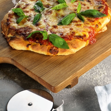 Пицца с говяжьим языком и оливками
